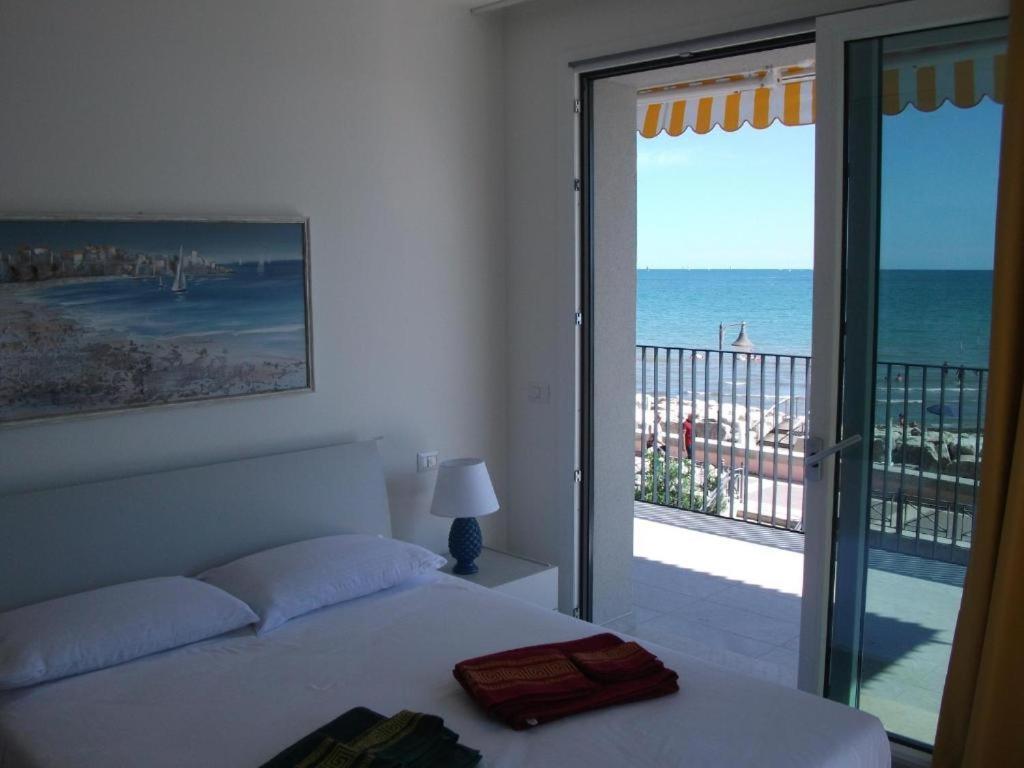 Nuovo Residence Serenissima Frontemare - Agenzia Cocal Caorle Exterior foto